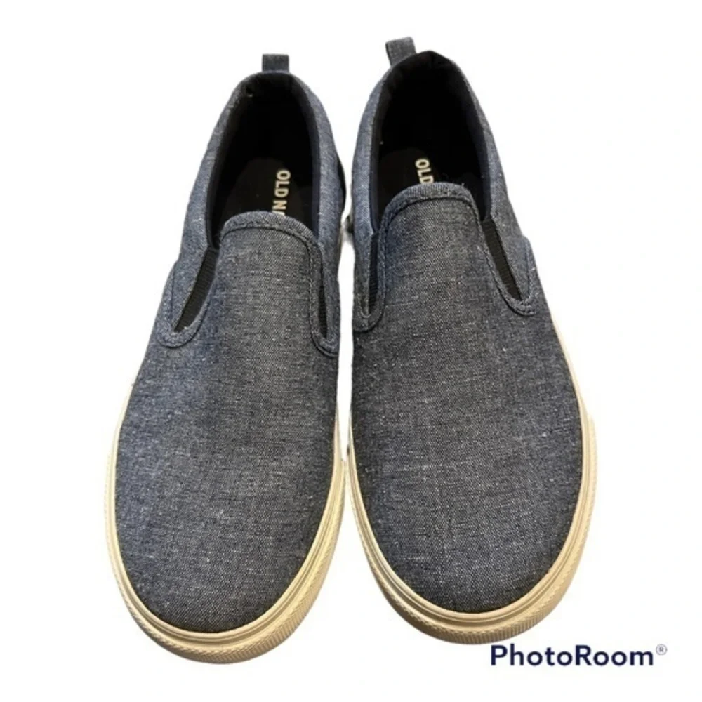 Old Navy slip on chambray deck shoe